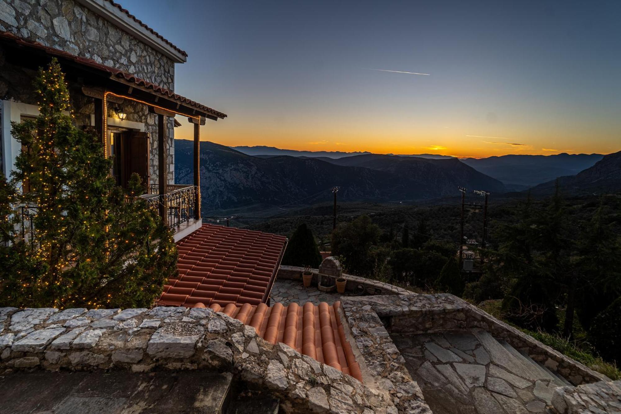 Rock Dandy Deluxe Chalet In Arachova - Delphi, Sauna, Prv Parking, Amazing View Exteriér fotografie